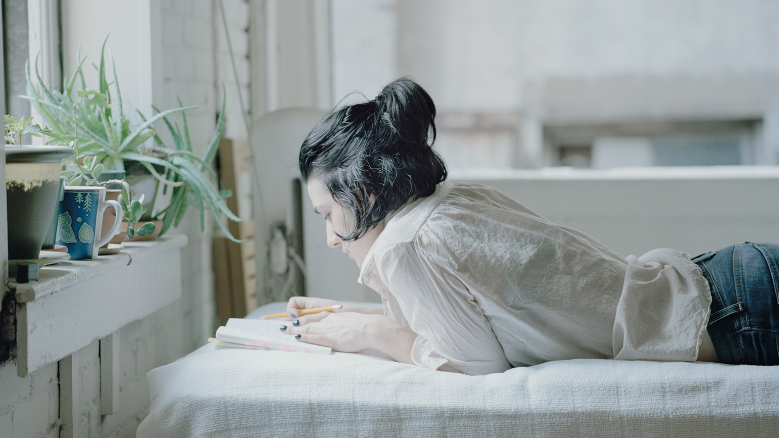 Detail of Carrie Schneider, Vicky reading Gloria Fuertes (Historia de Gloria: Amor, Humor y Desamor, 1980